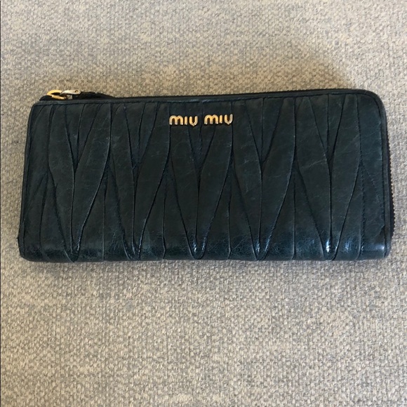 Authentic Blue Miu Miu Matelasse ZIP Around Wallet - Picture 2 of 6